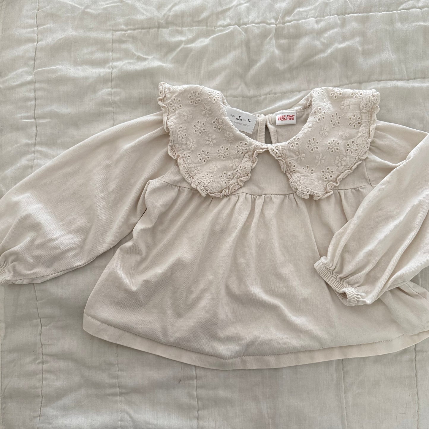 Size 2 | Zara Peterpan collar blouse
