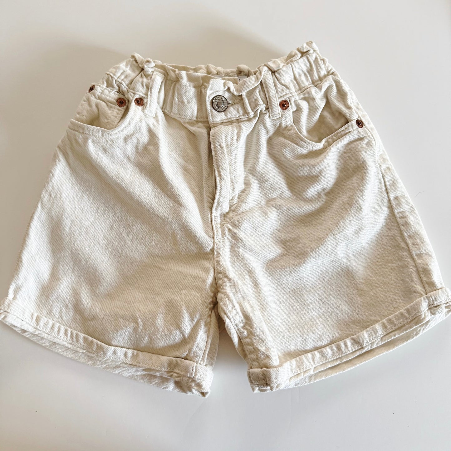 Size 8 | Zara paper bag mom shorts