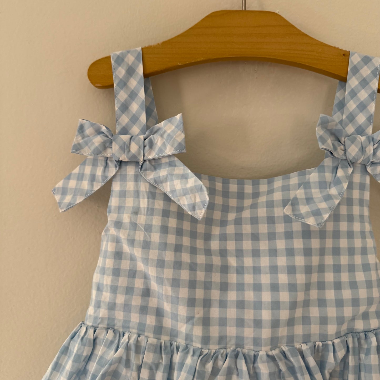 Size 7 | Gingham bow detail dress