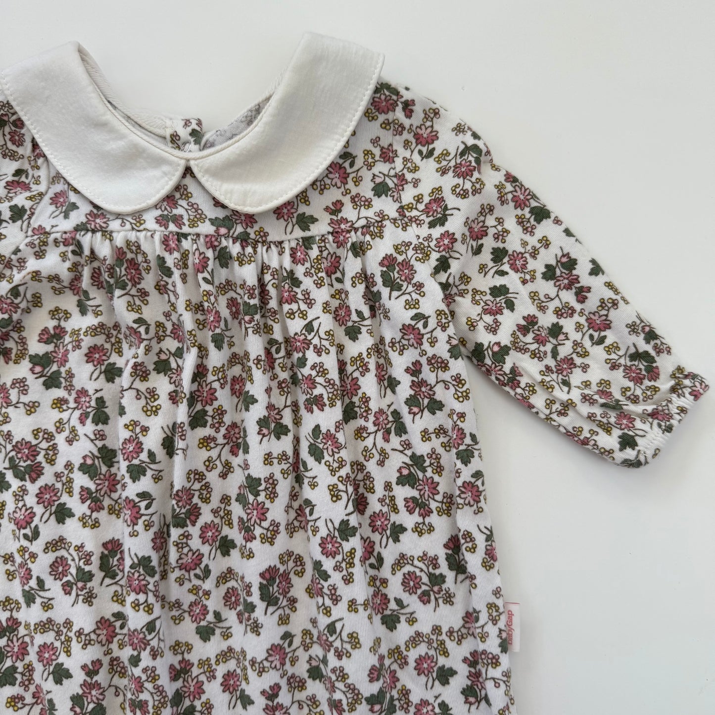 Size 0-6 months | BabyGap peterpan collar floral bodysuit