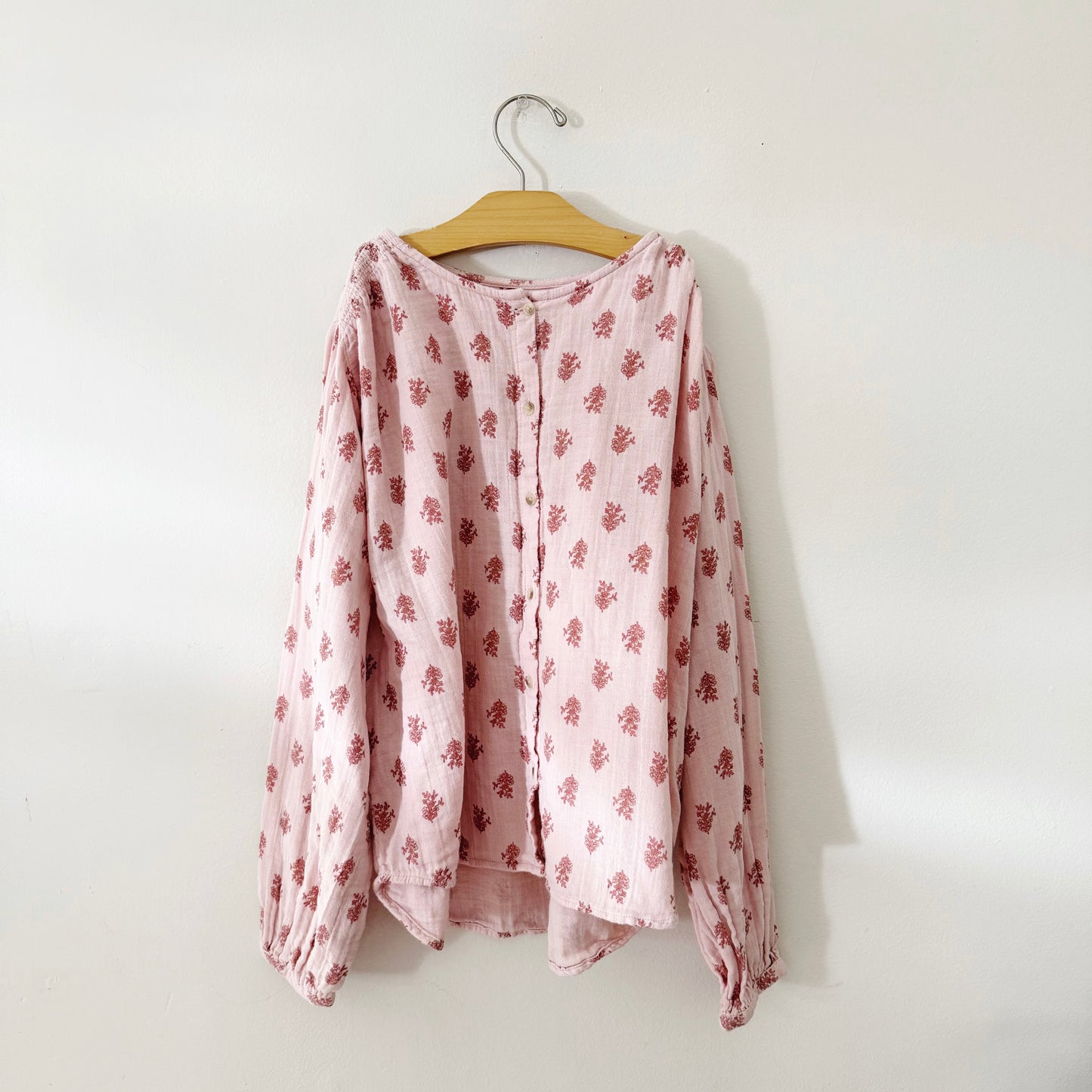 Size 10/12 | Long sleeve textured blouse