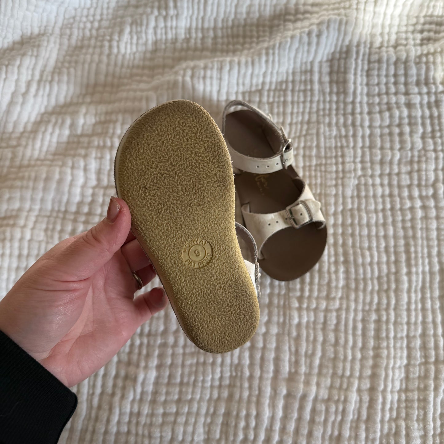Size 9 | Sun-San Surfer sandal