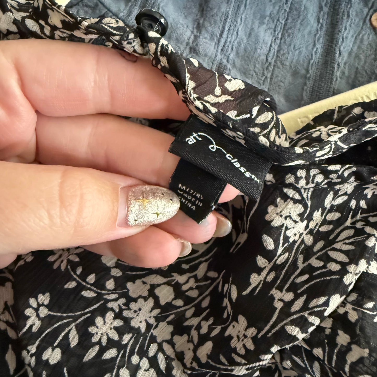 Size 7/8 | Art Class floral top