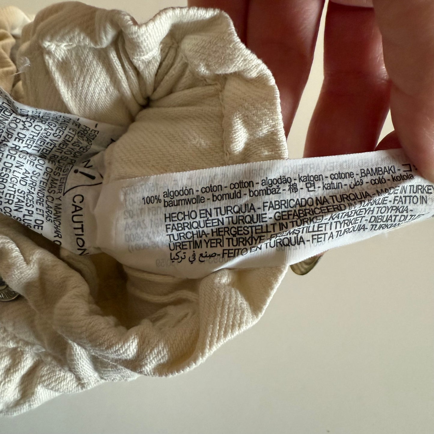 Size 8 | Zara paper bag mom shorts