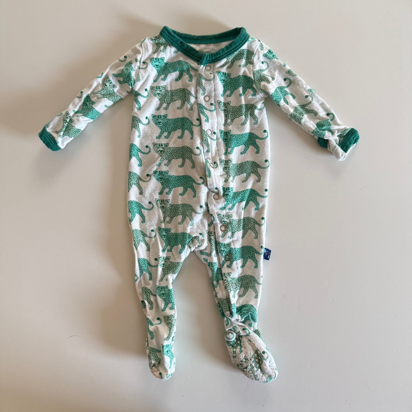 Size newborn | Kickee pants bamboo cheetah onesie