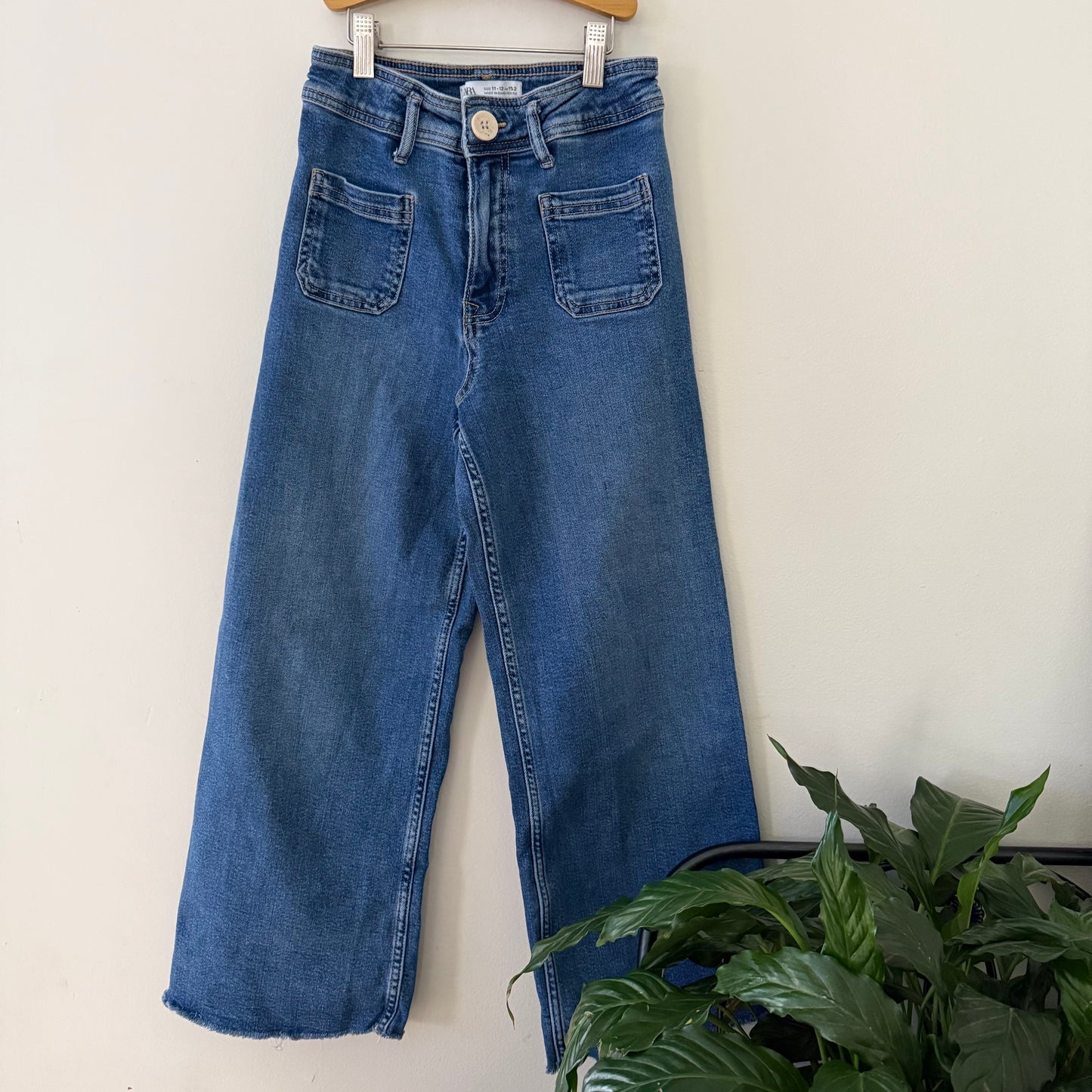 Size 11/12 | Zara wide leg jeans
