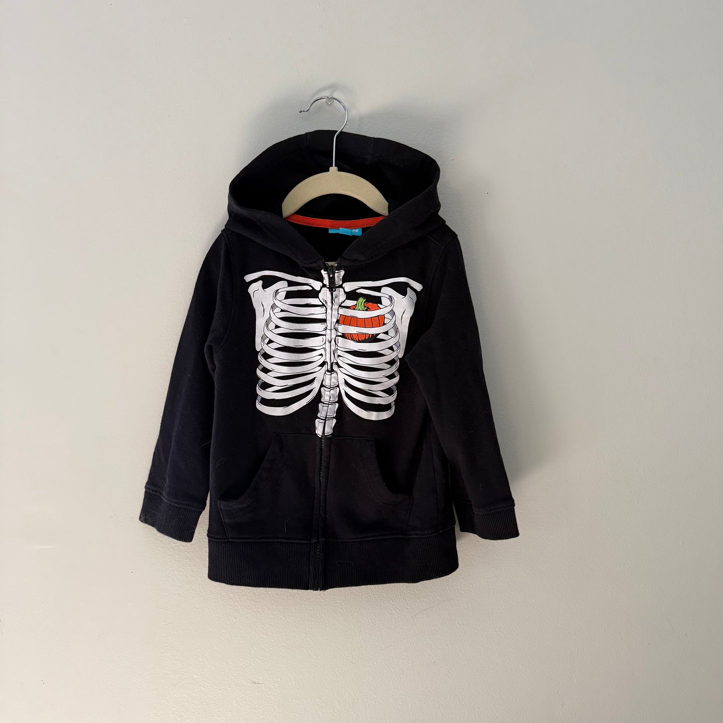 Size 4T | Ribcage pumpkin heart zip up