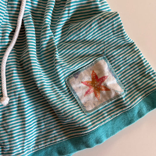 Size 12-14 | Vintage Spumoni beach themed shorts