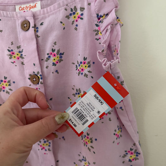 Size 6 | NWT Floral wooden button top