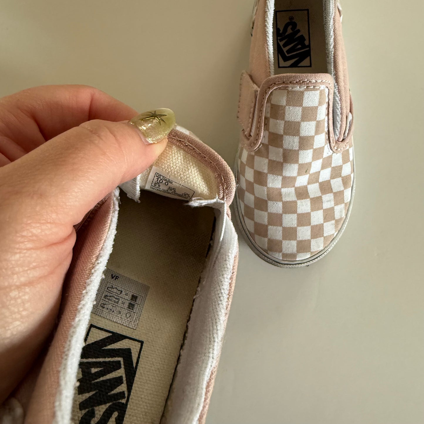 Size 10 | Pink checkerboard vans