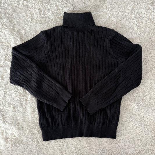 Size 5/6 | Black ribbed turtleneck