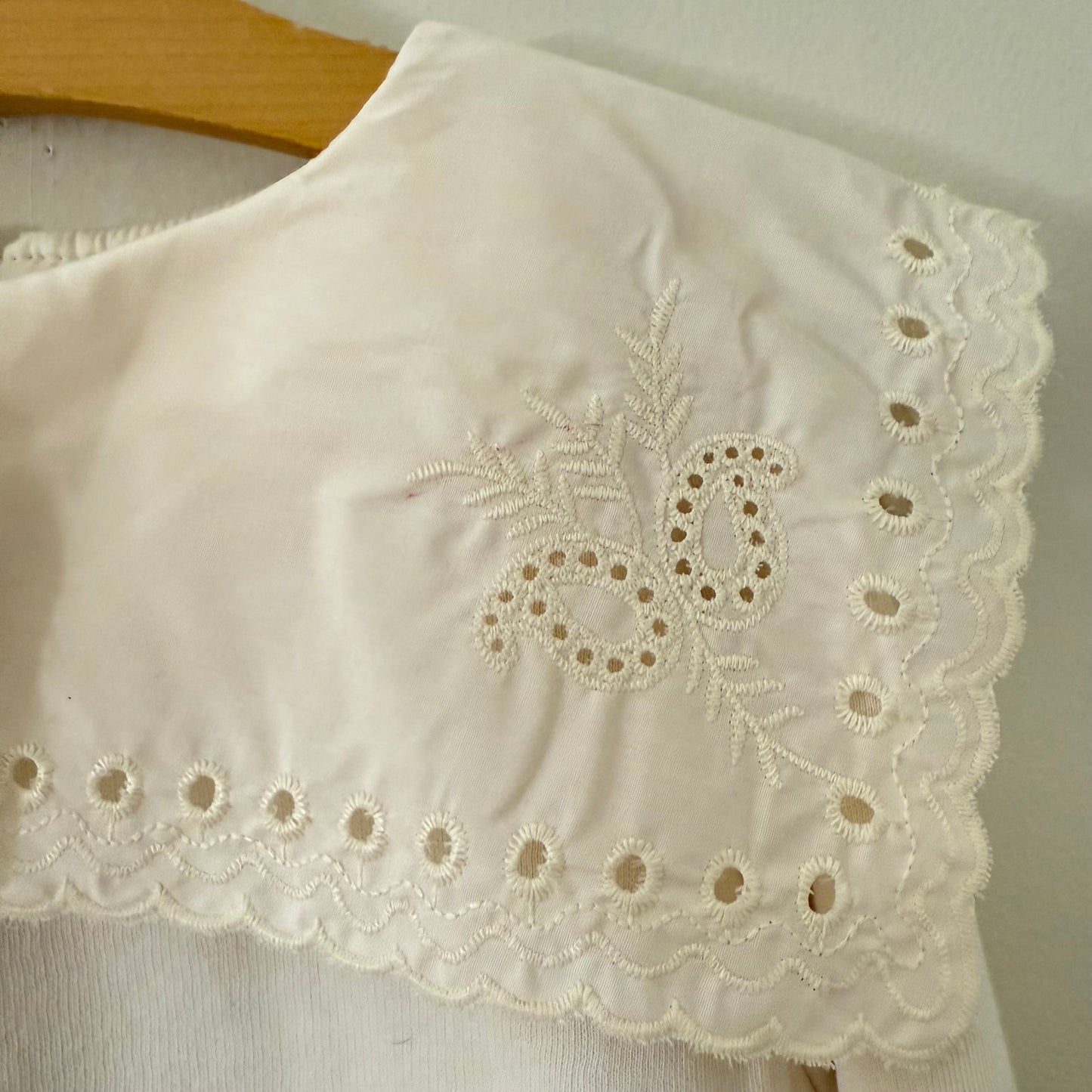 Size 9 | Zara lace peterpan collar pullover