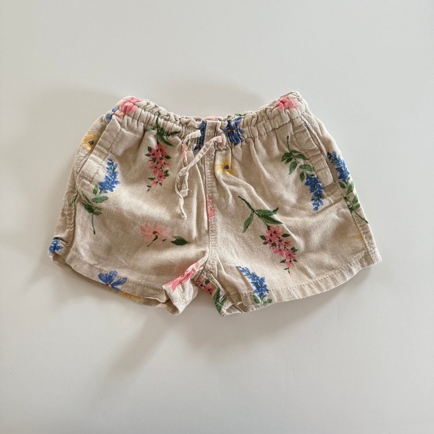 Size 2T | Floral drawstring shorts