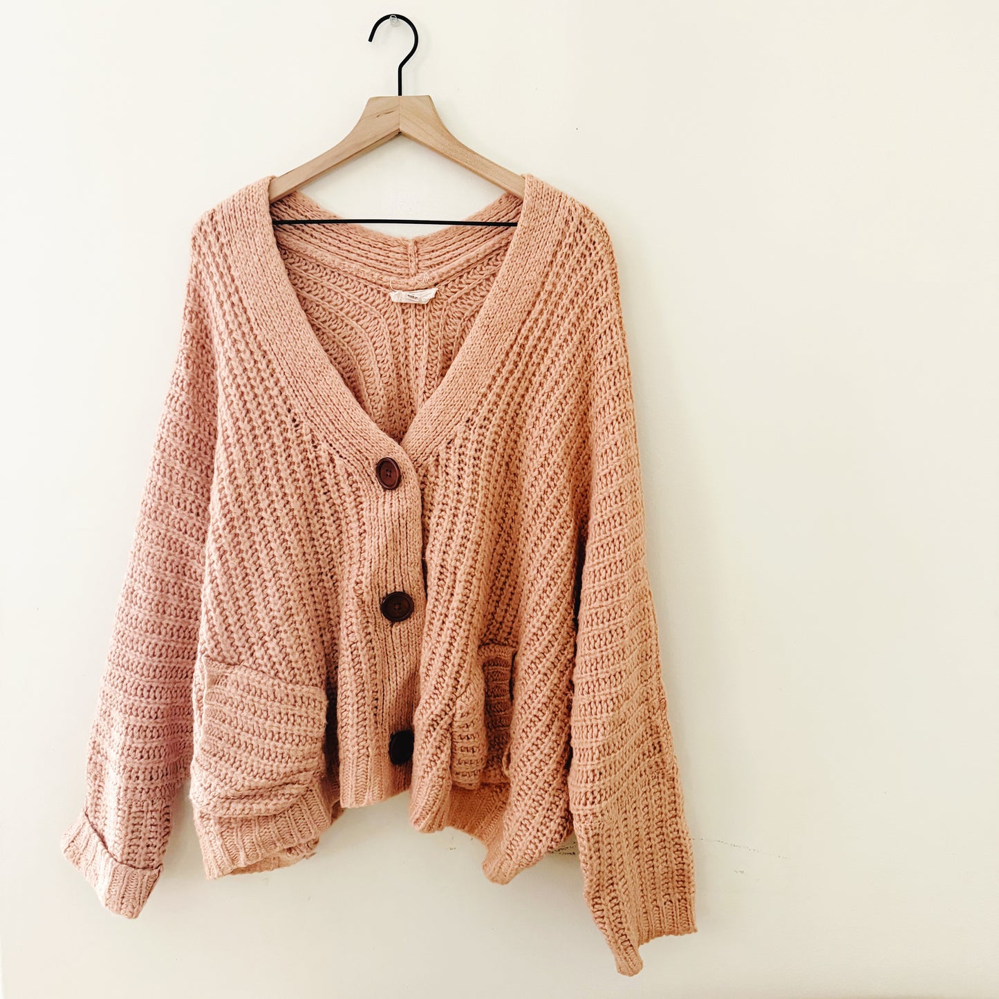 Size large | Oversized slouchy dusty pink knit