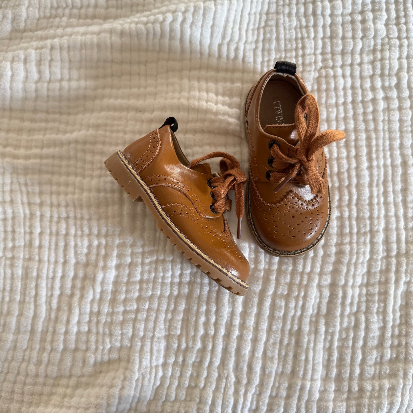 Size 6/7 | Camel lace up oxford shoes