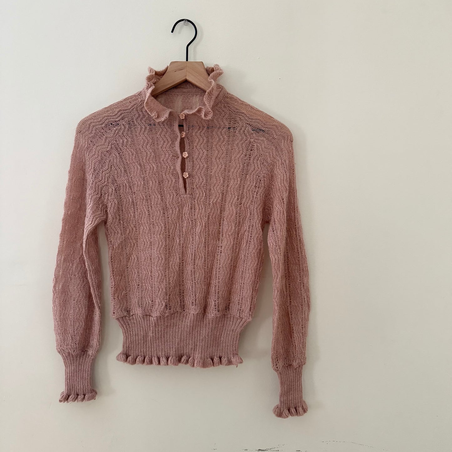 Vintage sweet little detail knit sweater