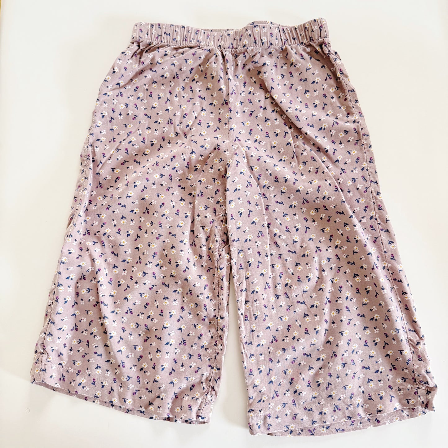 Size 4T | Wide legged floral pants