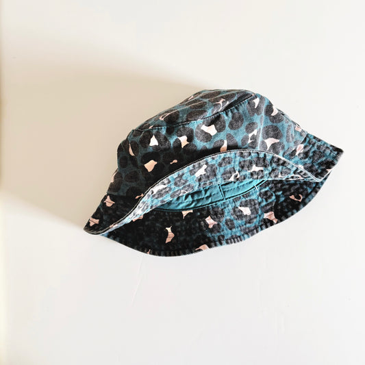 Size small | Girls Cheetah bucket hat