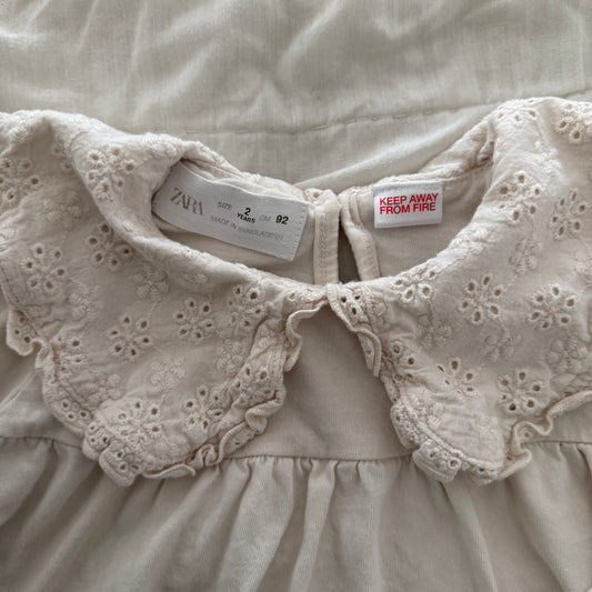 Size 2 | Zara Peterpan collar blouse