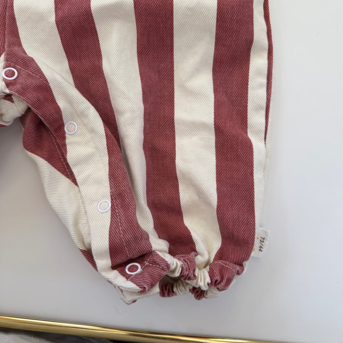 Size 6-12 months | Rust & Cream Striped overalls