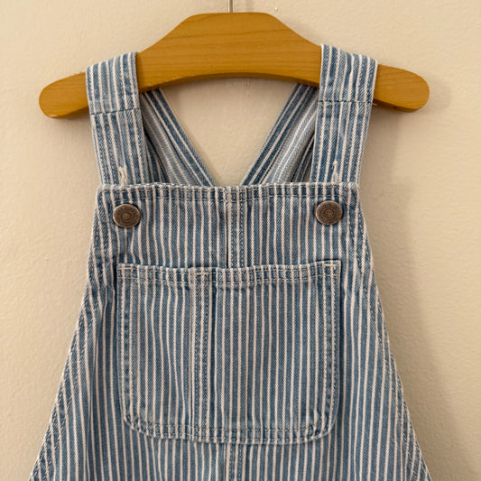 Size 6/7 | Denim striped overall shorts