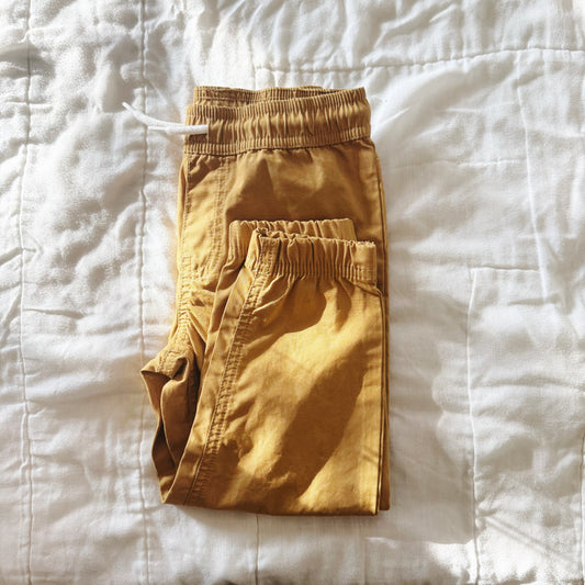 Size 3T | Elastic waist joggers
