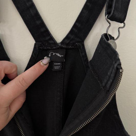 Size 6 | Zip up overall dress