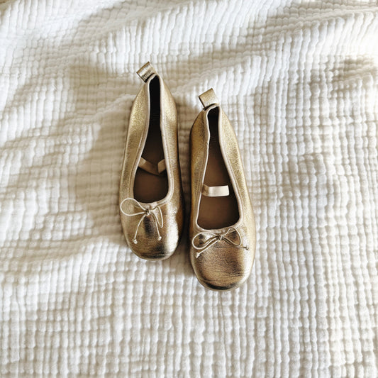 Size 11/11.5 | Zara gold bow ballet flats