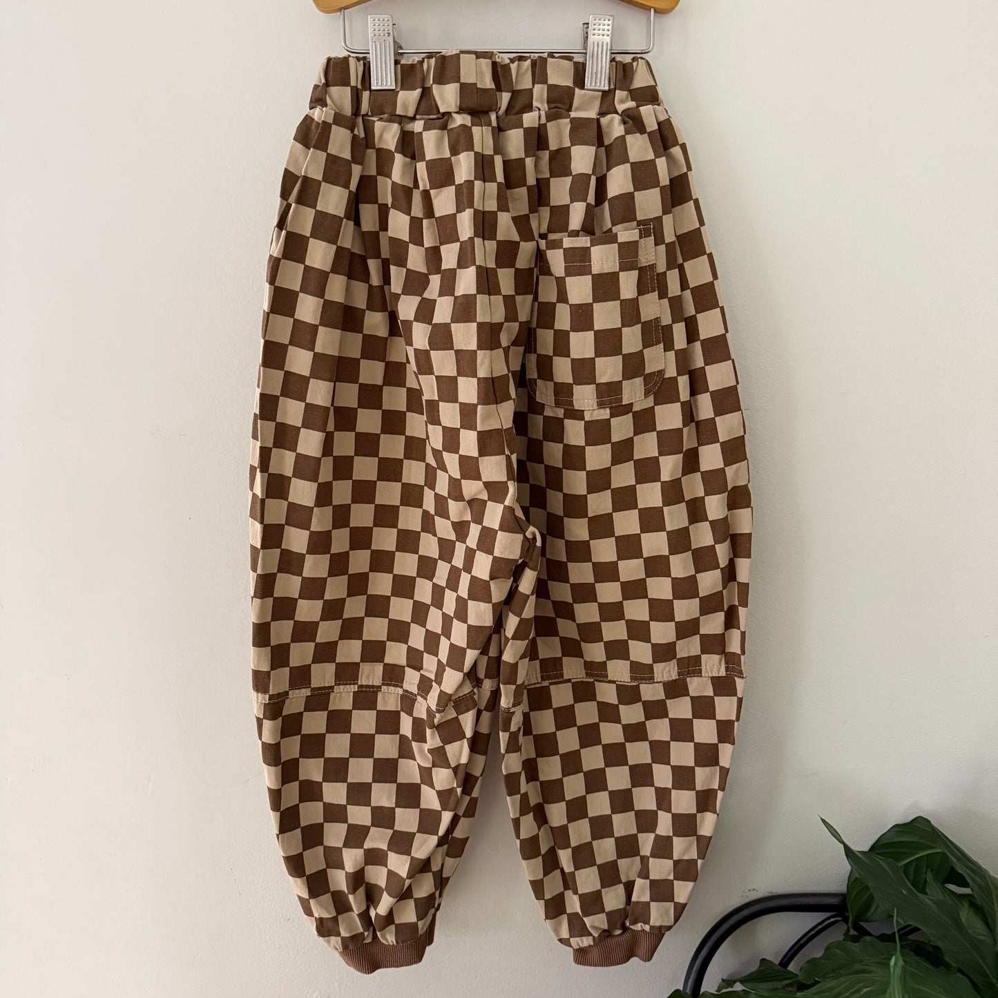 Open size | Neutral checkerboard pants