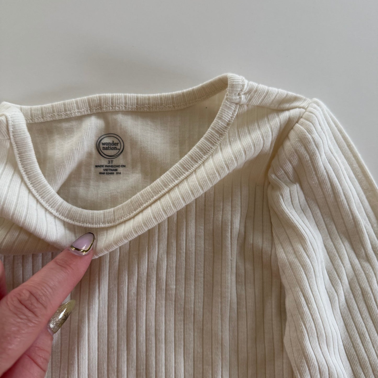 Size 3T | Basic ribbed long sleeve