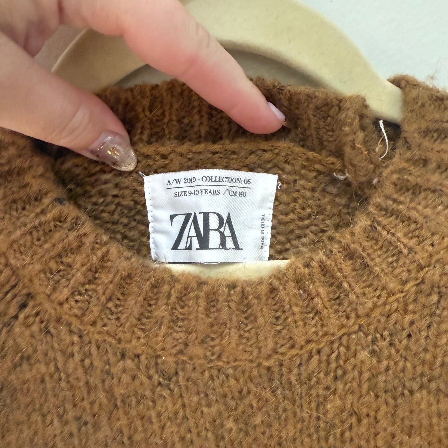 Size 9/10 | Zara knit sweater