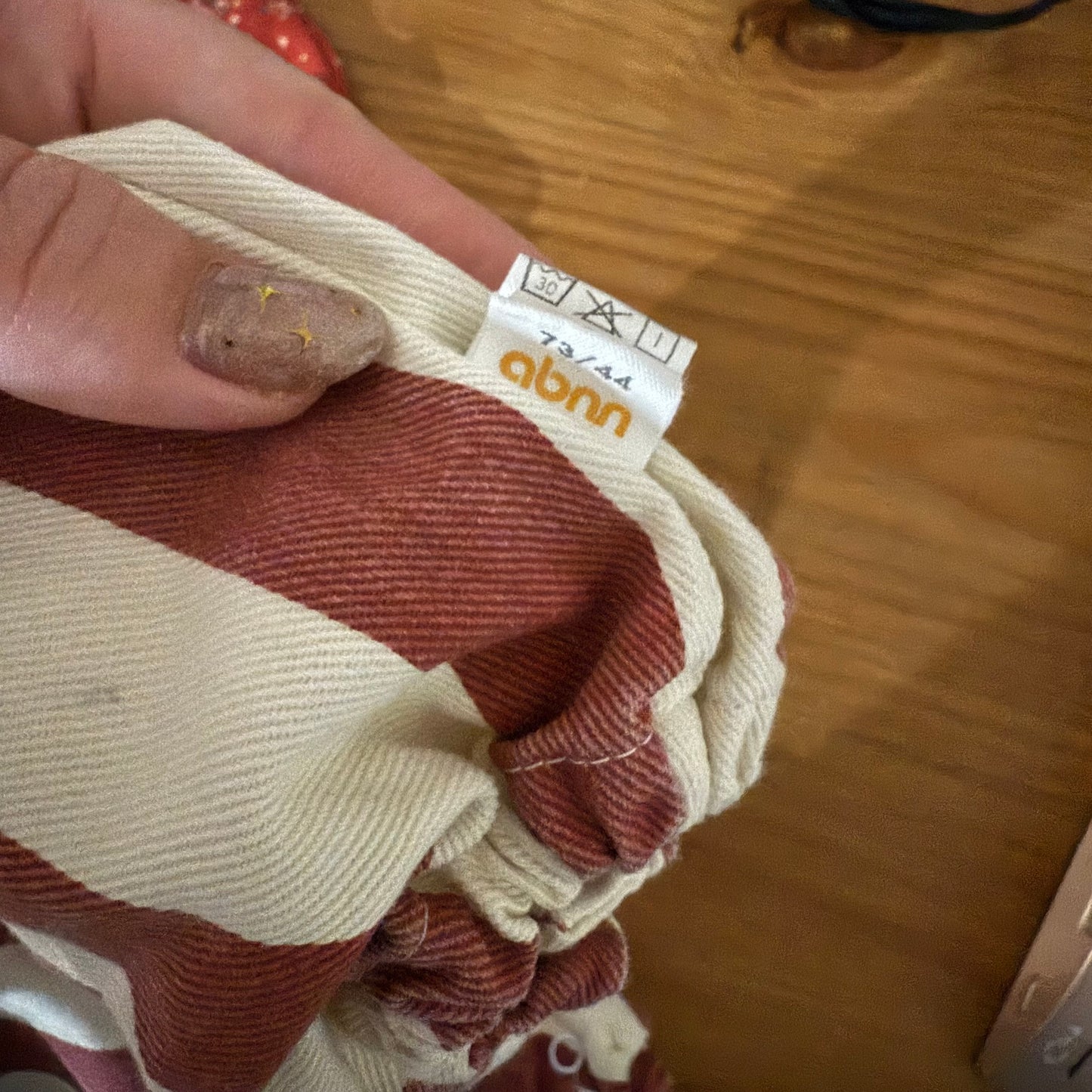 Size 6-12 months | Rust & Cream Striped overalls