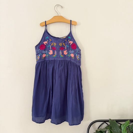 Size 10/12 | Girls embroidered dress