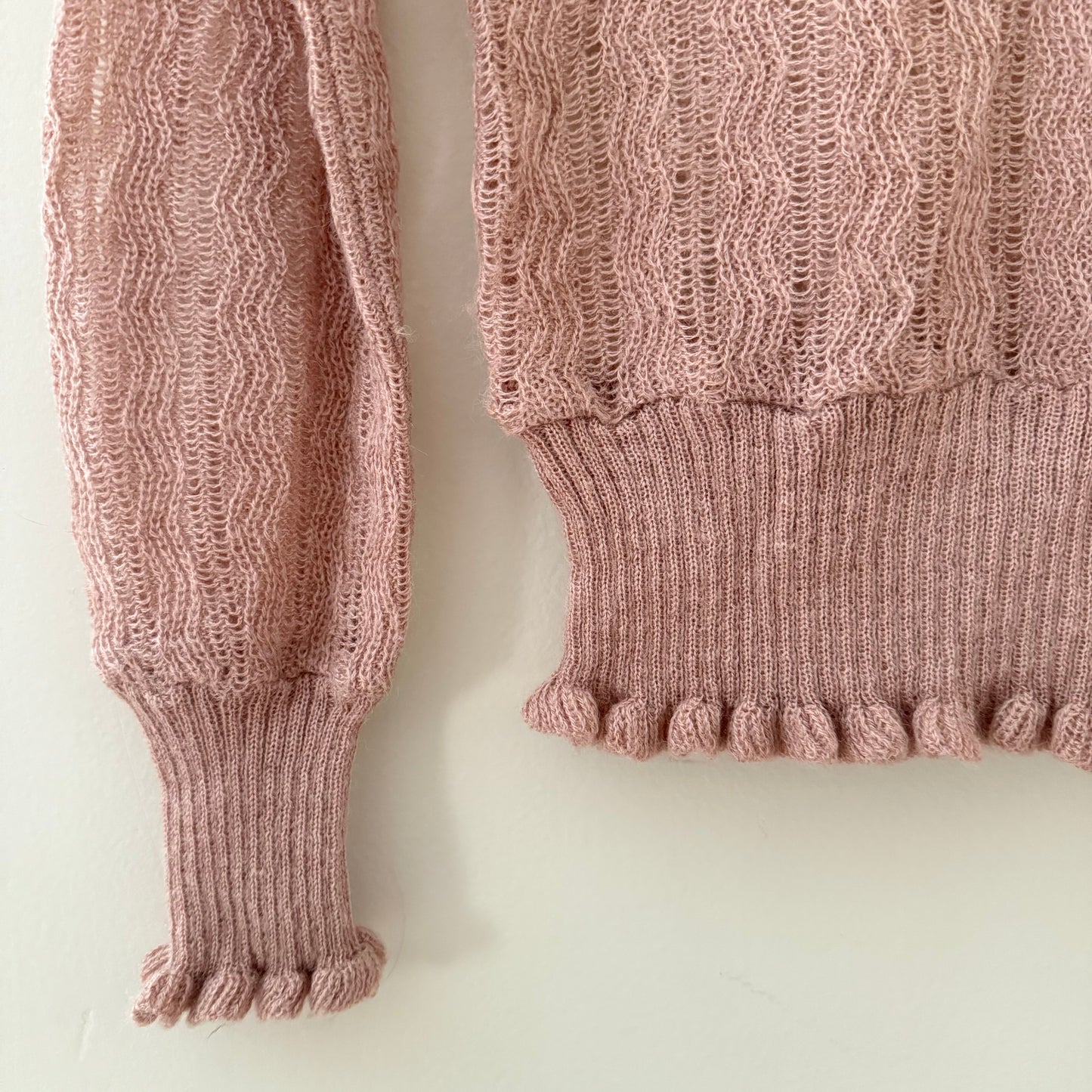 Vintage sweet little detail knit sweater