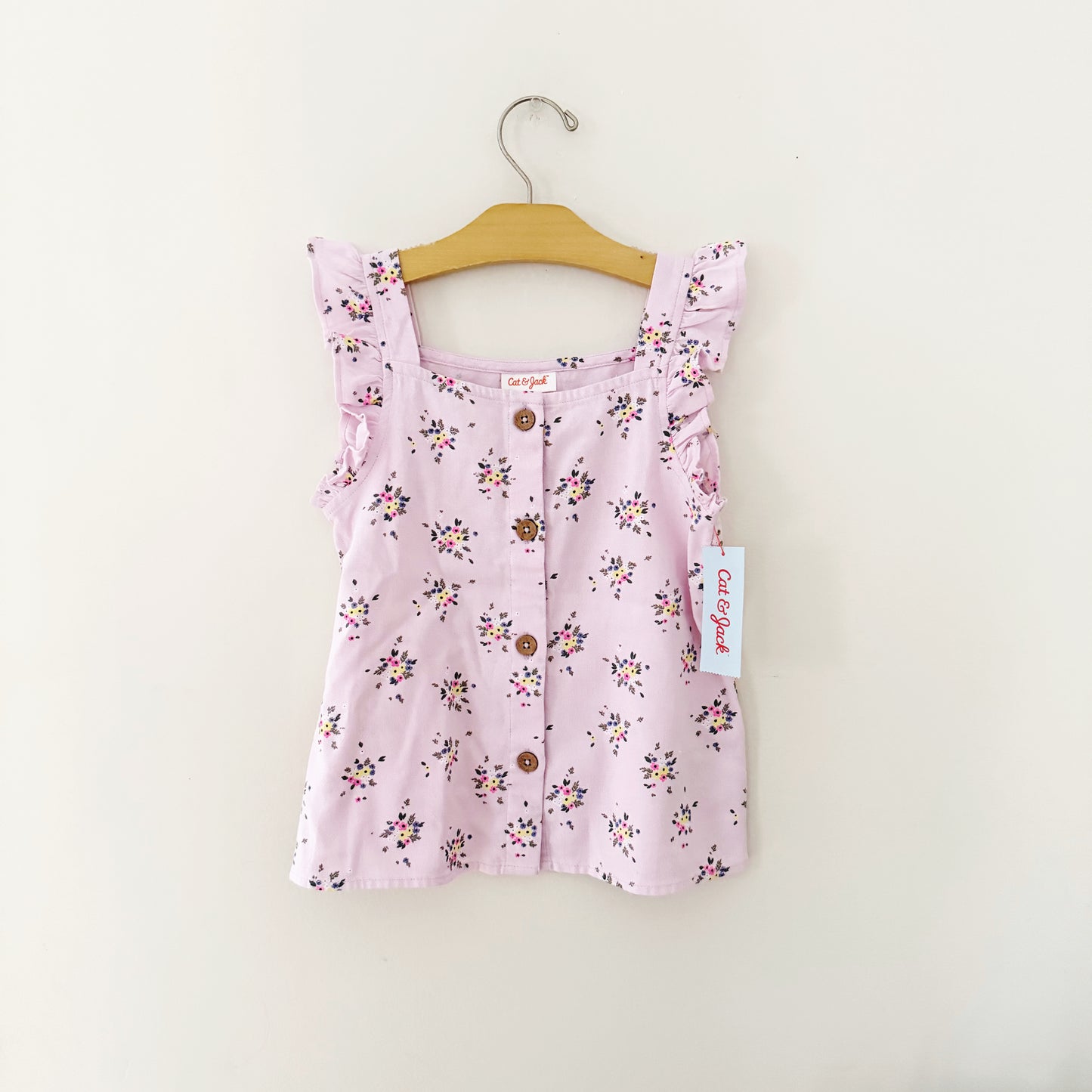 Size 6 | NWT Floral wooden button top