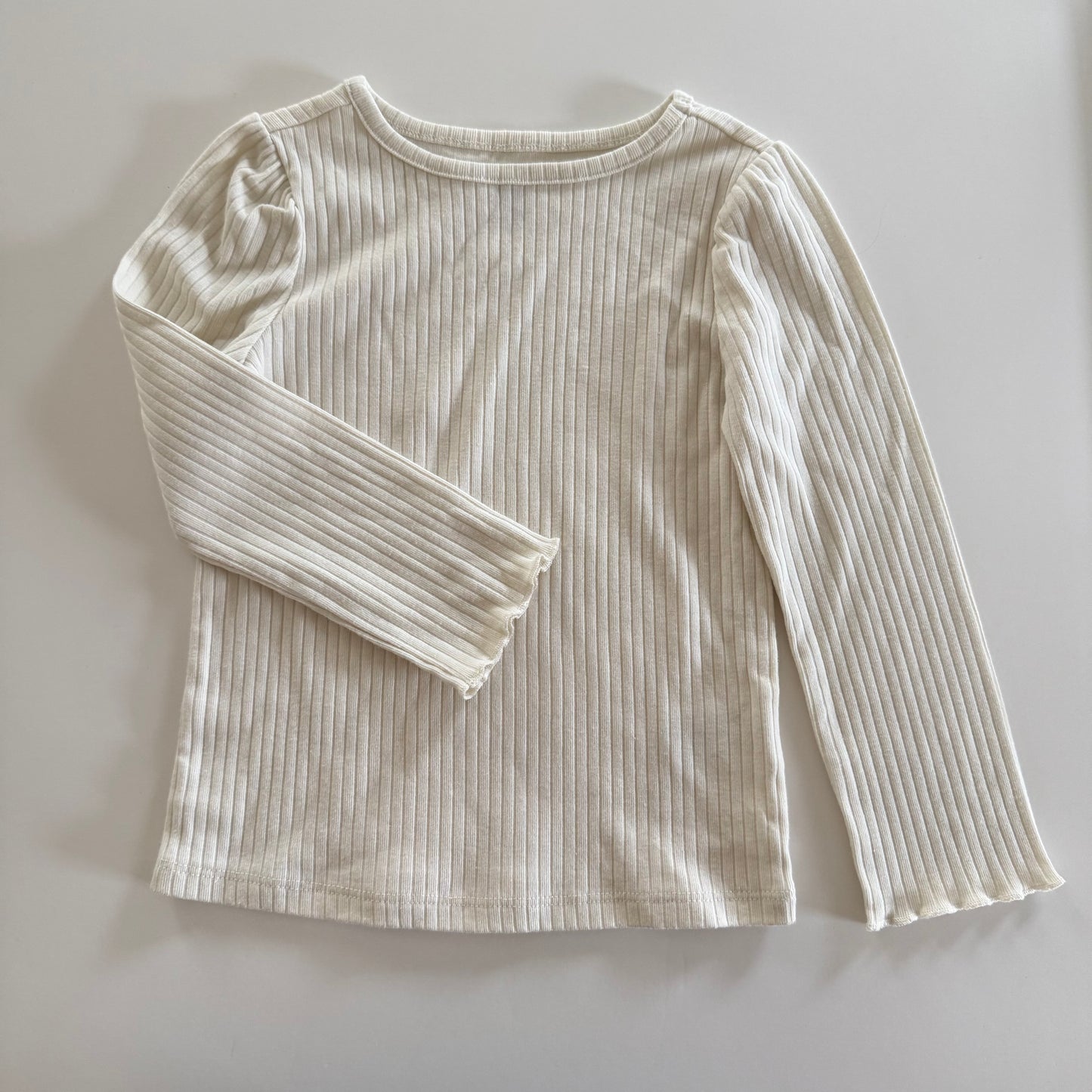 Size 3T | Basic ribbed long sleeve