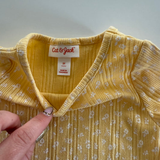Size 2T | Cat & Jack floral ribbed shirt