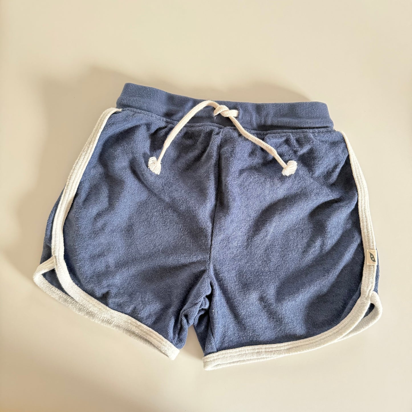 Size 4T | Terry cloth track shorts