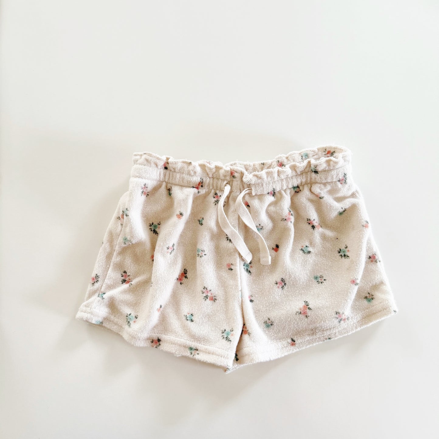 Size 2T | Terry cloth floral shorts