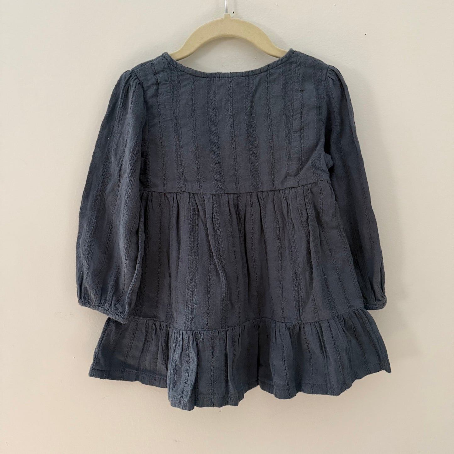 Size 2T | Little Co three button dress