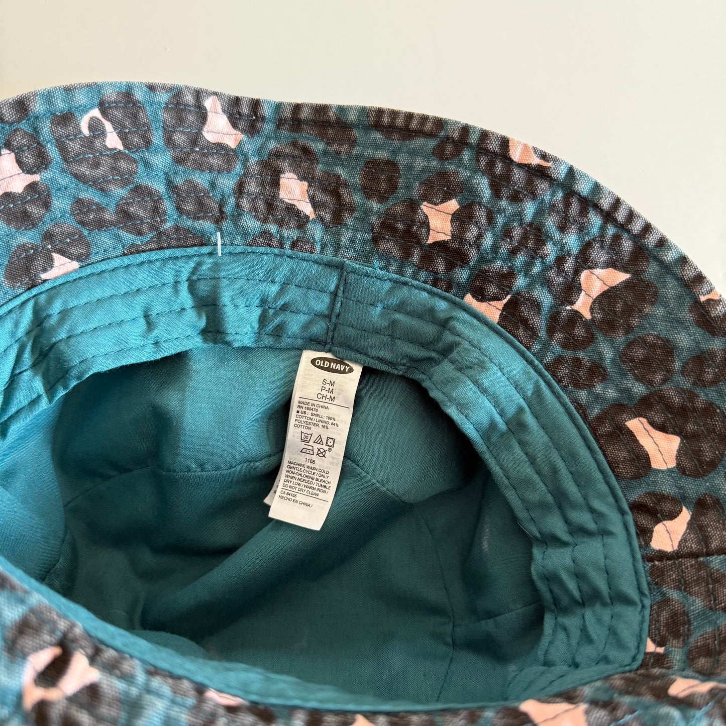 Size small | Girls Cheetah bucket hat