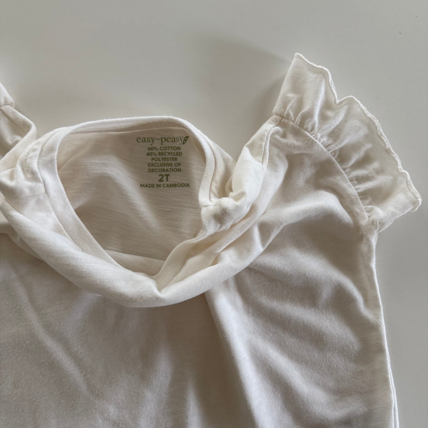 Size 2T | Cream ruffle sleeve tee