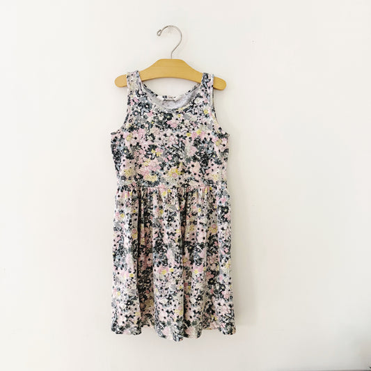 Size 6/8 | H&M floral dress