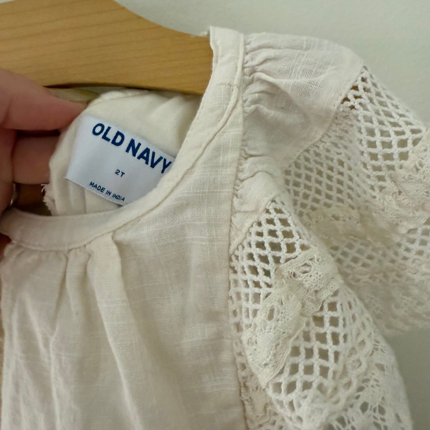 Size 2T | Cream lace detail dress