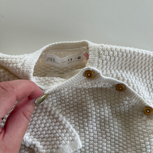 Size 1-3 months | Zara knit sweater