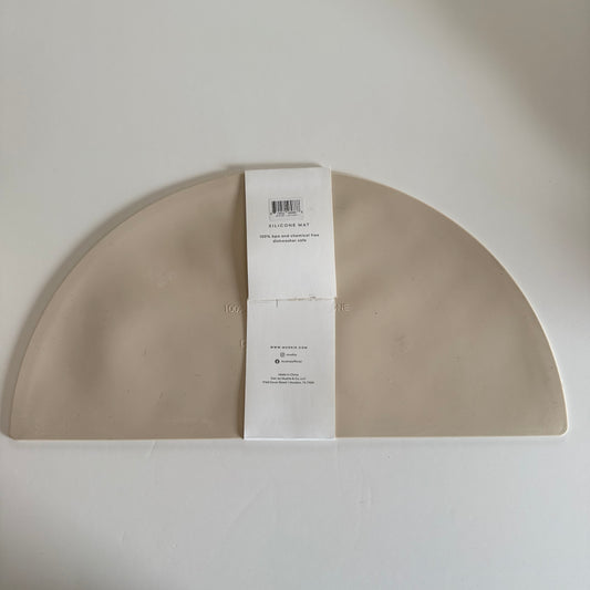 Mushie Silicone place mat