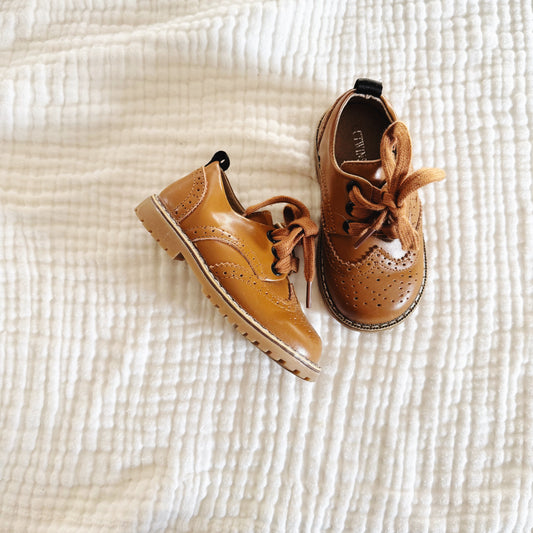 Size 6/7 | Camel lace up oxford shoes