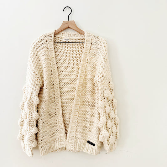 Hand crochet bubble sleeve sweater
