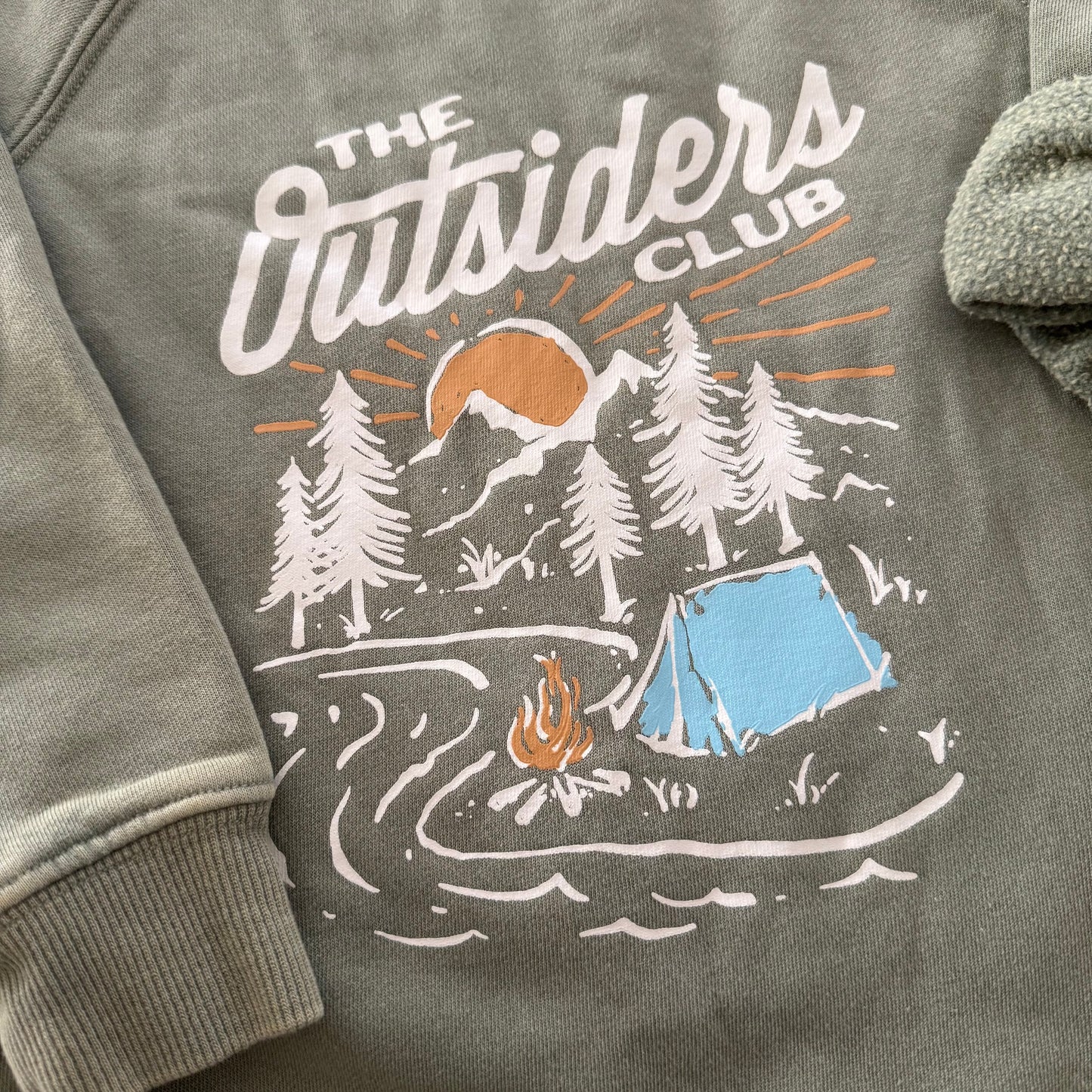 Size 5 | Feather 4 Arrow crewneck