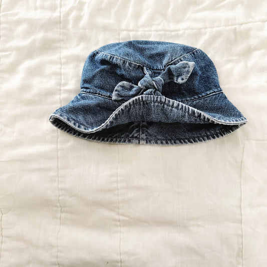 Size 6-12 months | Vintage BabyGap denim bow detail hat